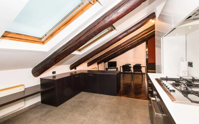 Cenisia Attic Apartment