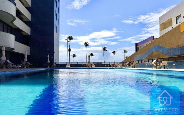 Apartamento com linda vista mar no Bahia Suites