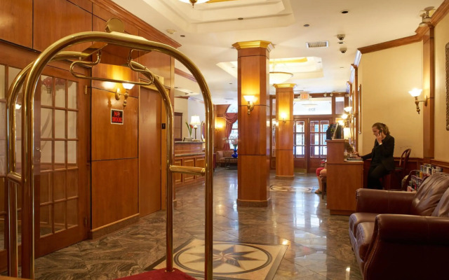 Hotel St. James