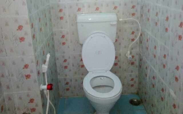 Goroomgo Gokul Anand Bhawan Puri
