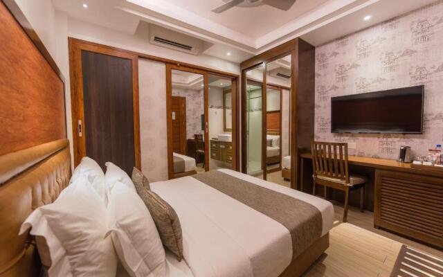 Samann Host Hotel