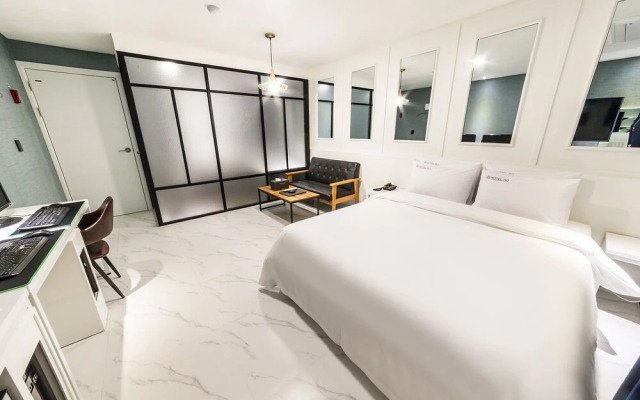 Wolgot Hotel RG