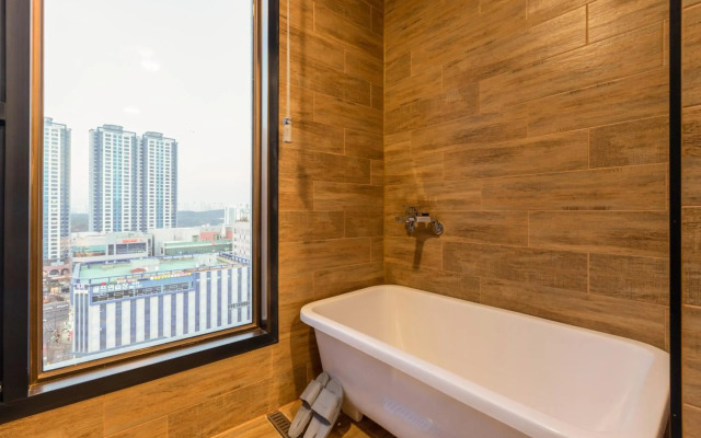 Urbanest Hotel