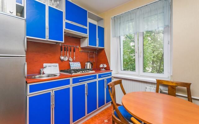 Apartment on Ogorodnaia Sloboda 10