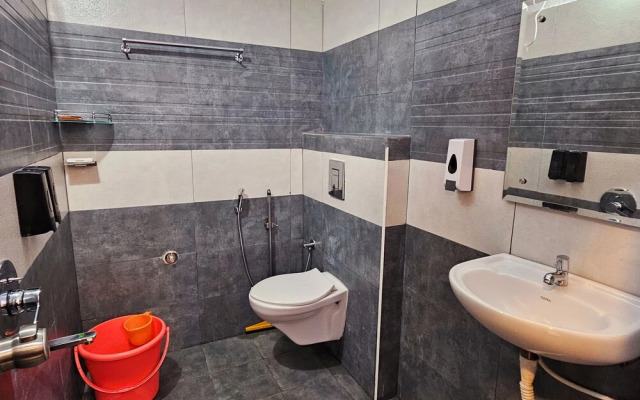 Crescent Stays Serviced Apartment
