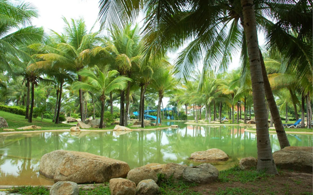 Seastar Hotel And Service Apartment