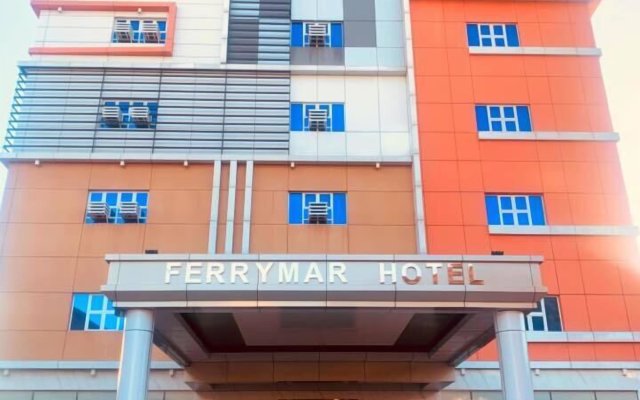 FerryMar Hotel