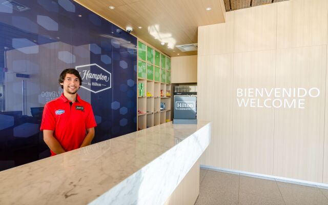 Hampton by Hilton Montevideo Carrasco