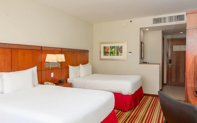 Courtyard by Marriott Panama Multiplaza Mall