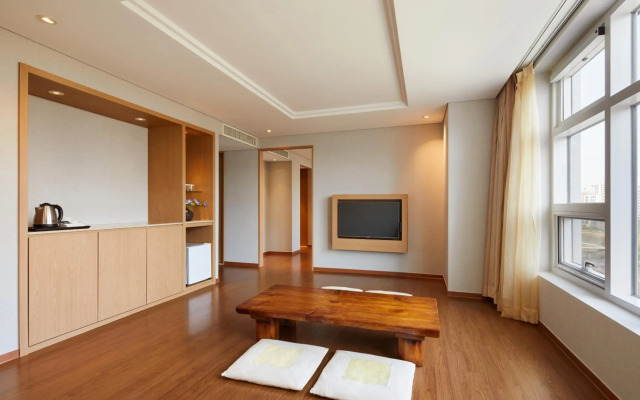 Wirye Militopiahotel By Marine