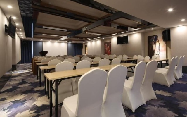 Ningxia Dejilinka Hotel