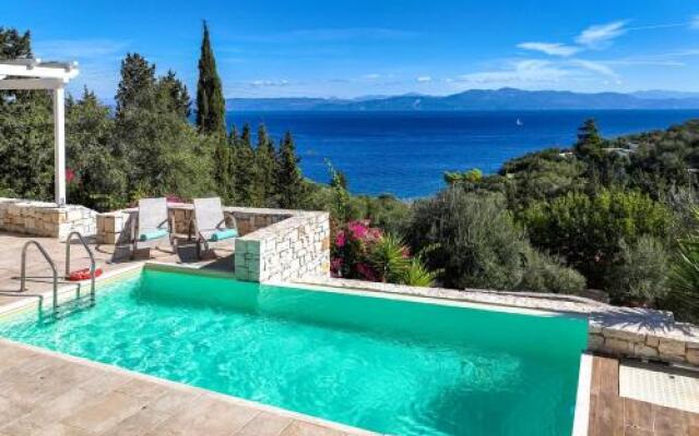 Apeiron II Villa