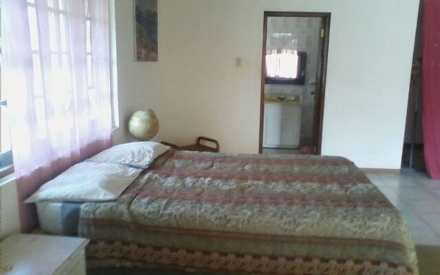 Dolphin Bay Yoga Guest House