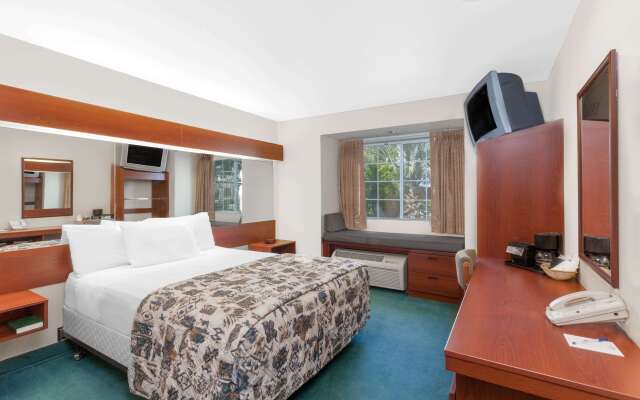 Microtel Inn & Suites by Wyndham Wellton