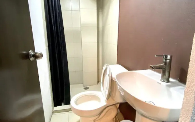 ROOMIES HOSTEL - Santa Maria La Ribera