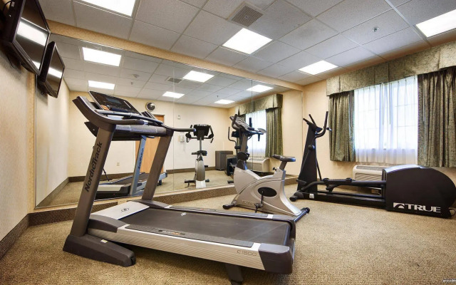 Holiday Inn Express Toledo West - Napoleon by IHG