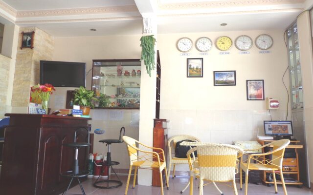 Phuong Tung Dalat Hotel