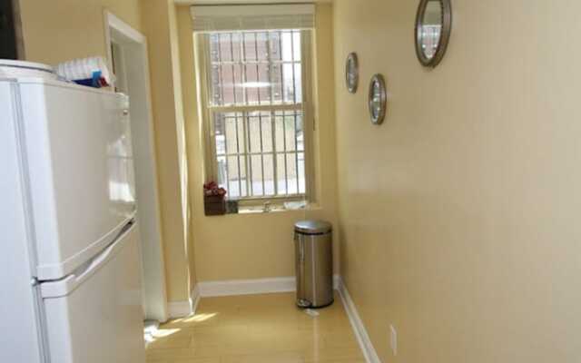 Walnut Plaza by Renaissance Properties