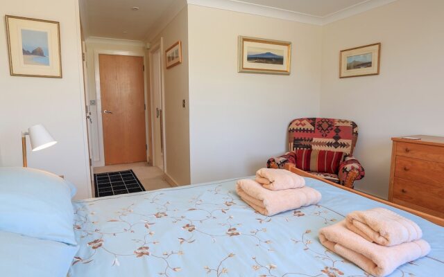 5 Thurlestone Beach