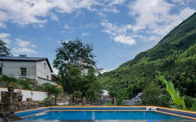 Yunqi Longshan Hostel