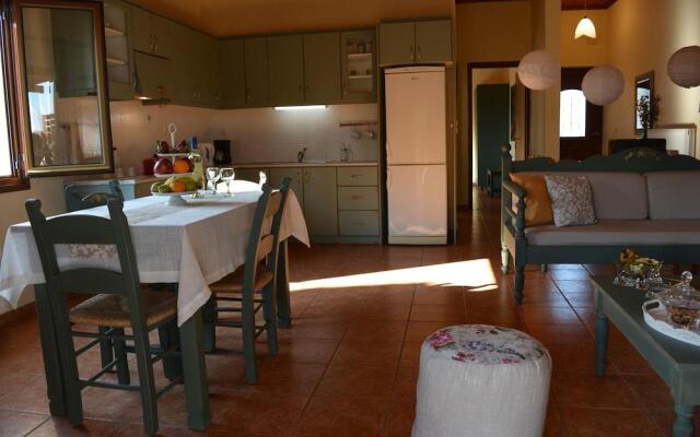 Elianthos Villa