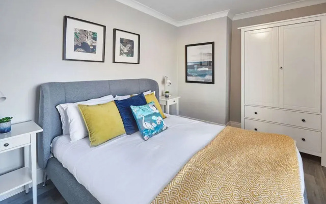 Host Stay No 8