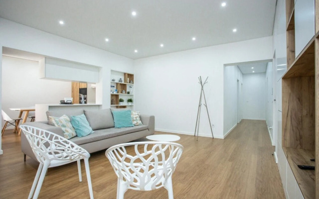 Luxury Picadeiro Apartment by Rent4all