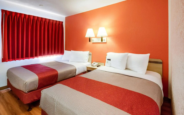 Motel 6 Lenexa, KS - Kansas City Southwest