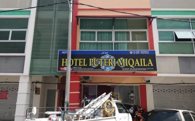 OYO 89691 Hotel Puteri Miqaila