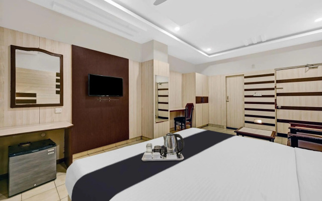 Super OYO Townhouse OAK Hotel Belsons Taj Mahal