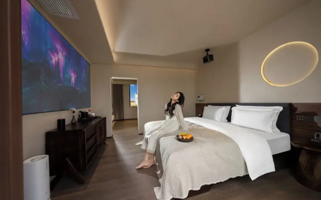 Shangri-La Homestay Designer B&B