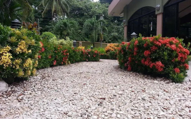 Cacao Lodge