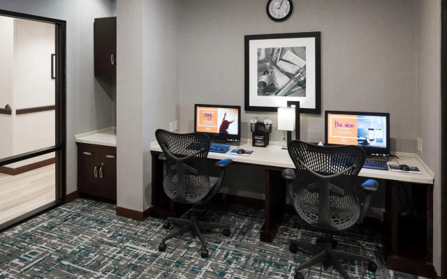 Hampton Inn St. Louis-Downtown (At the Gateway Arch)