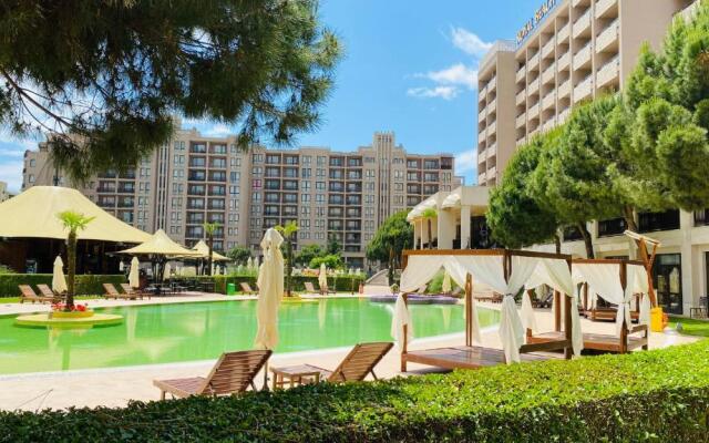 ROYAL BEACH private apartment