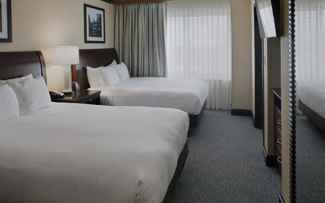 DoubleTree Suites by Hilton Bentonville