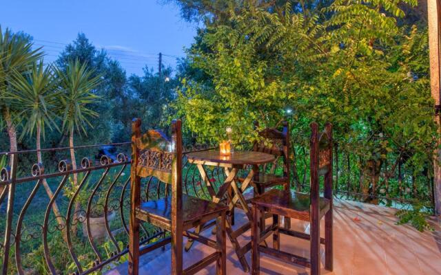 Yiannis Studios