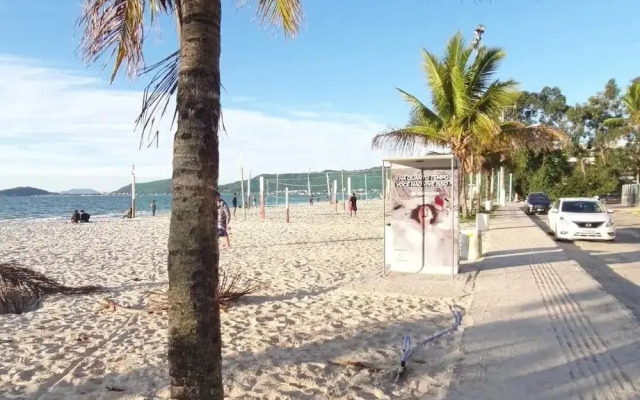 Apê a 150m da praia de Canasvieiras