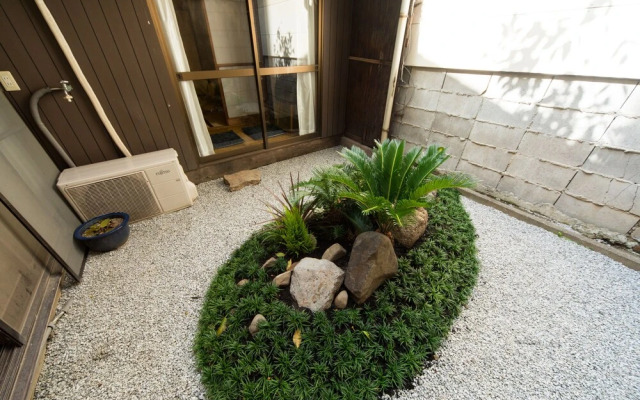 Kyomachiya IZO