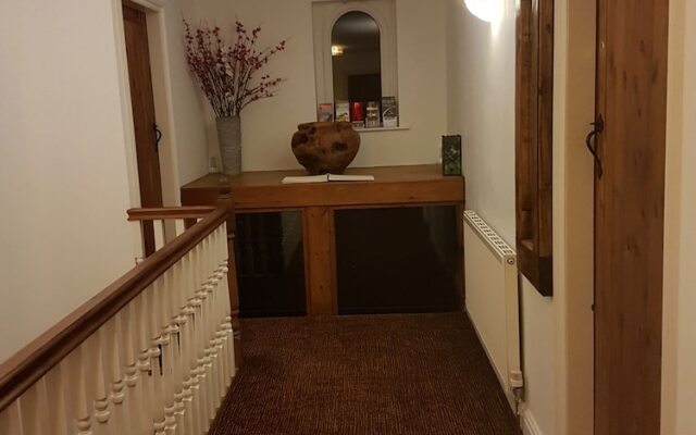 Large Luxury Self-Catering Barn