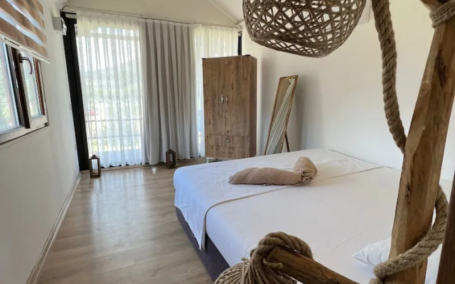 Marimare Beach & Bungalow Hotel