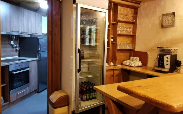 Kandaphery Guest Houses