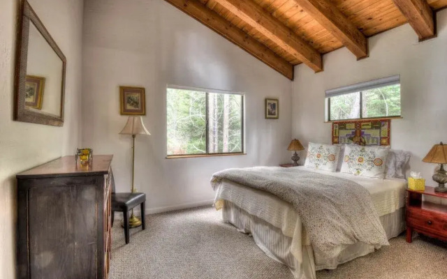 Glacier Forest Getaway HOA Access!