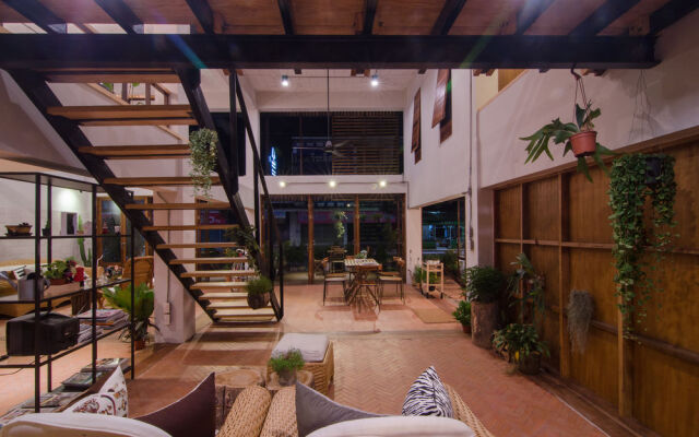 Happynest Inspiring Hostel