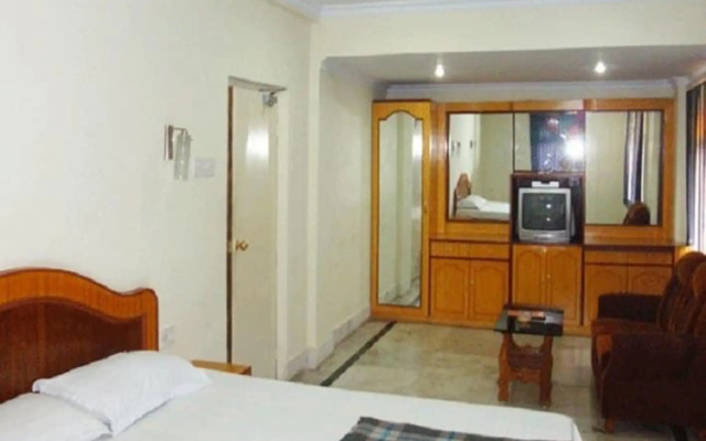 Hotel East Palace