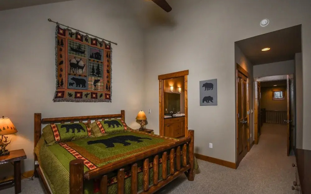 Big Sky 4 Bedroom Townhome
