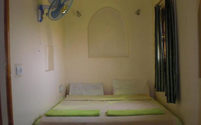El Fayrouz Hotel