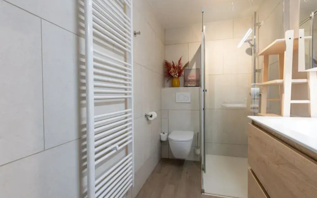 Cosy Apartment With Family