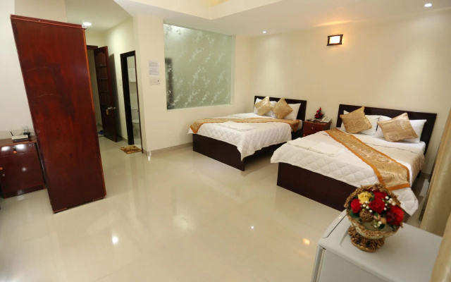 Queen Hotel Nha Trang