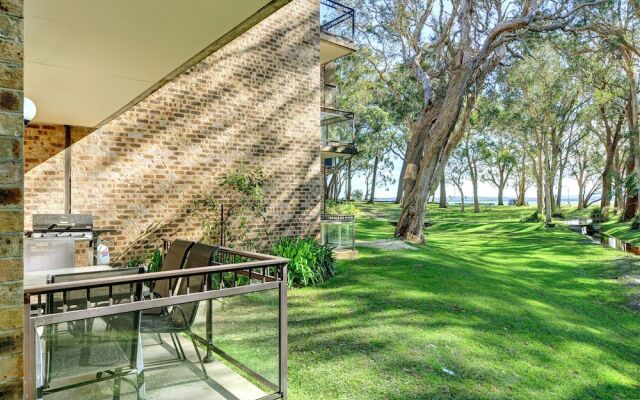Nicholli, Bay Parklands, Unit 21/2 Gowrie Avenue