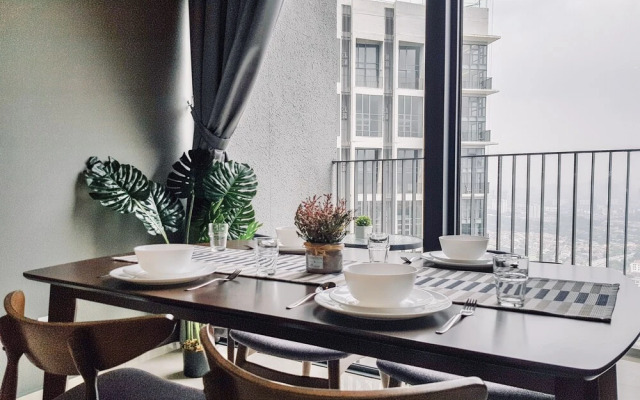 Ekocheras Suite